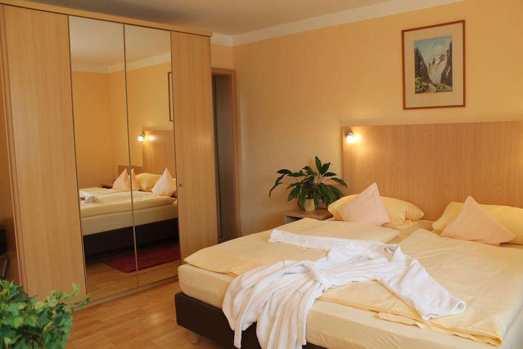 Hotel Brigitte Bad Krozingen Εξωτερικό φωτογραφία