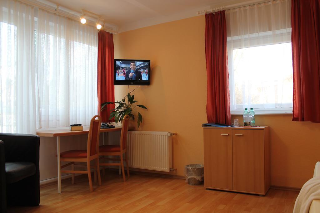 Hotel Brigitte Bad Krozingen Δωμάτιο φωτογραφία