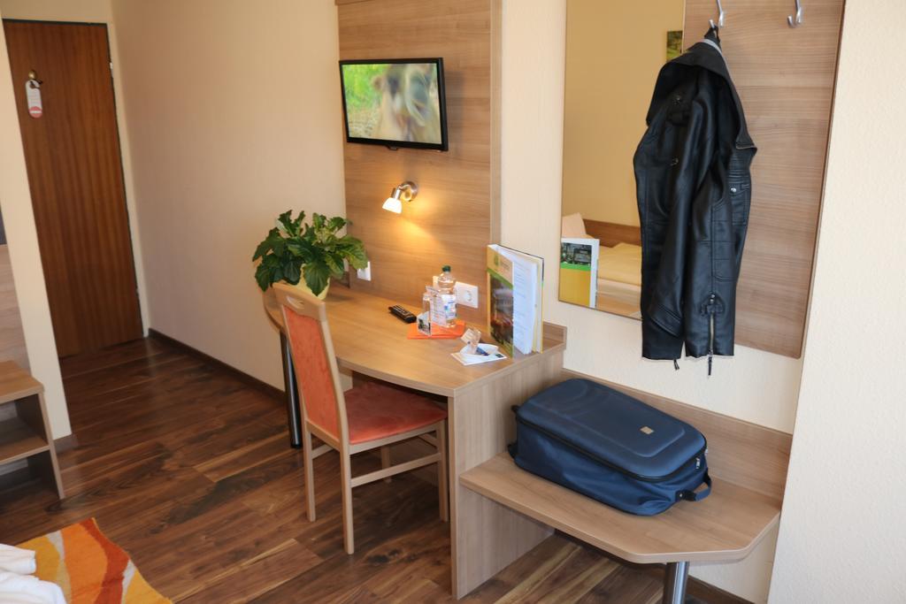 Hotel Brigitte Bad Krozingen Εξωτερικό φωτογραφία